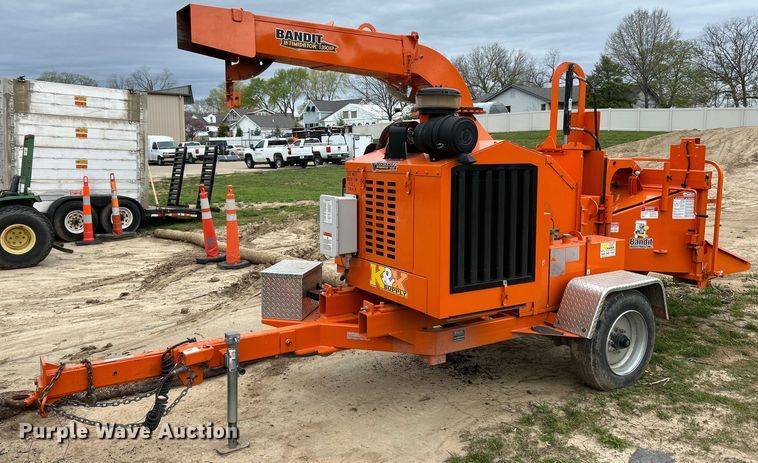 image for item EK4476 2016 Bandit  Intimidator 1390XP wood chipper