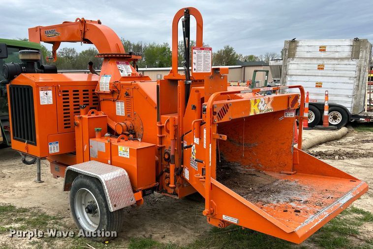 image for item EK4476 2016 Bandit  Intimidator 1390XP wood chipper