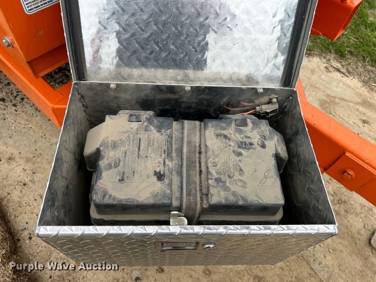 image for item EK4476 2016 Bandit  Intimidator 1390XP wood chipper