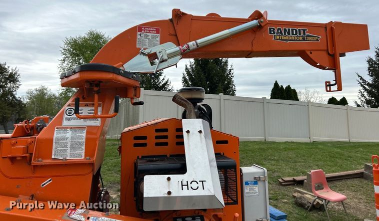 image for item EK4476 2016 Bandit  Intimidator 1390XP wood chipper