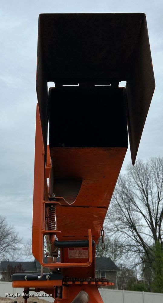 image for item EK4476 2016 Bandit  Intimidator 1390XP wood chipper