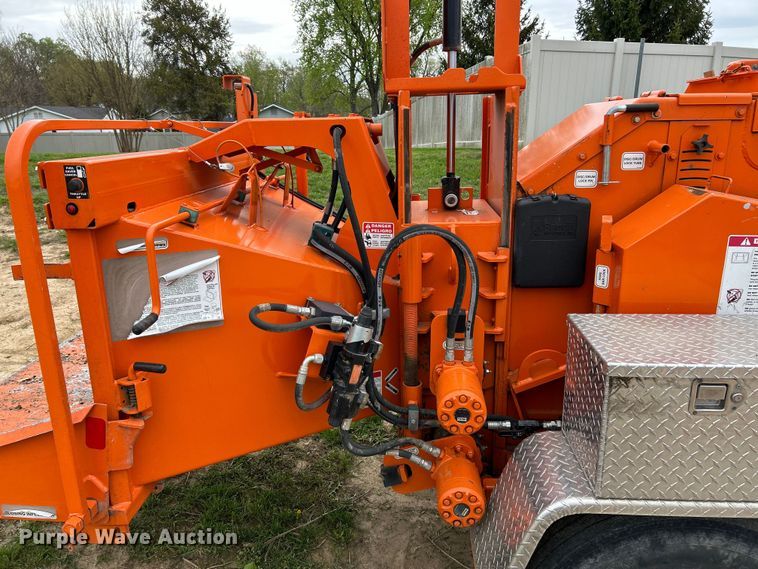 image for item EK4476 2016 Bandit  Intimidator 1390XP wood chipper