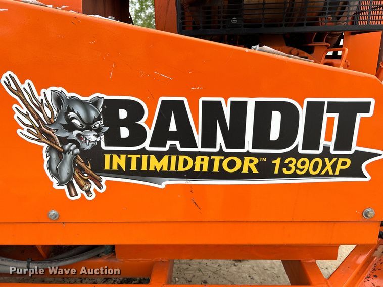 image for item EK4476 2016 Bandit  Intimidator 1390XP wood chipper