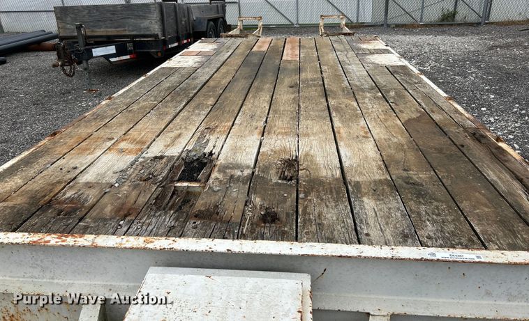 image for item EK4487 2004 Brooks Brothers 0W-7.2KBC-E equipment trailer