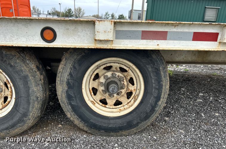 image for item EK4487 2004 Brooks Brothers 0W-7.2KBC-E equipment trailer