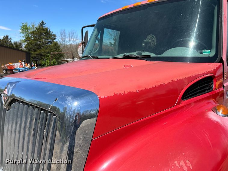 image for item EK4497 2003 International 7400 dump truck