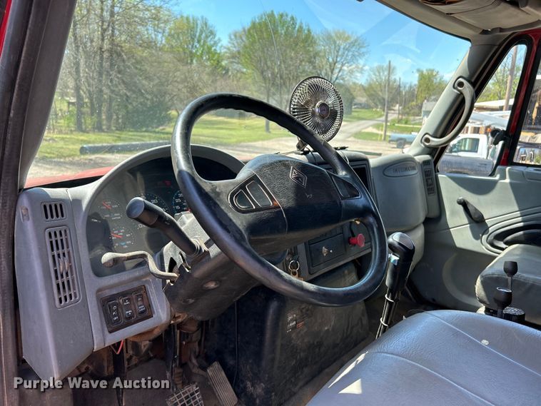 image for item EK4497 2003 International 7400 dump truck