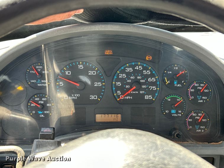 image for item EK4497 2003 International 7400 dump truck