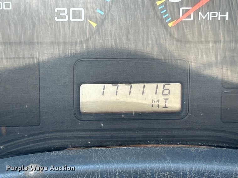 image for item EK4497 2003 International 7400 dump truck