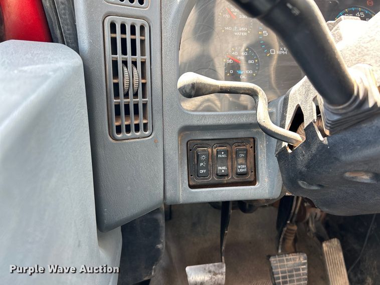 image for item EK4497 2003 International 7400 dump truck