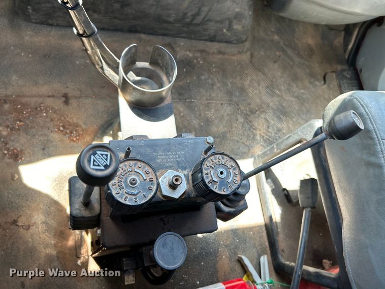 image for item EK4497 2003 International 7400 dump truck