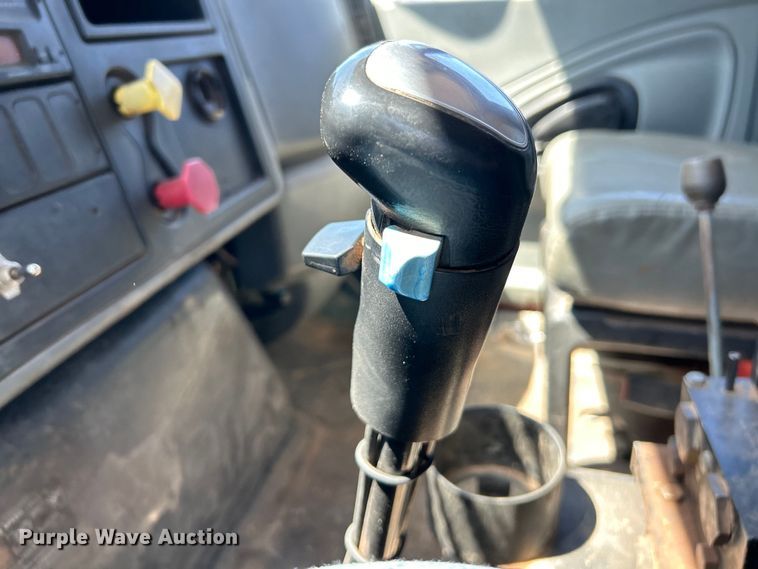 image for item EK4497 2003 International 7400 dump truck