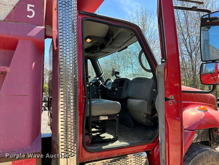 image for item EK4497 2003 International 7400 dump truck