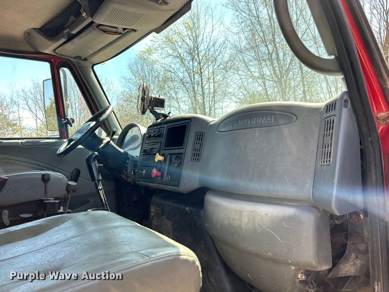 image for item EK4497 2003 International 7400 dump truck