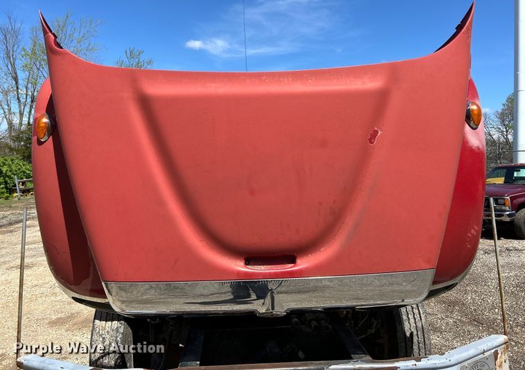 image for item EK4497 2003 International 7400 dump truck