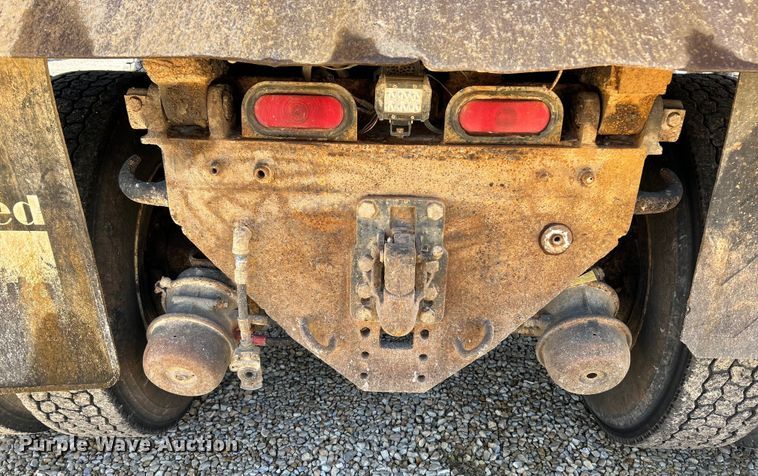image for item EK4497 2003 International 7400 dump truck