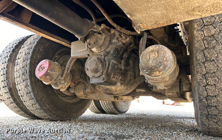 image for item EK4497 2003 International 7400 dump truck