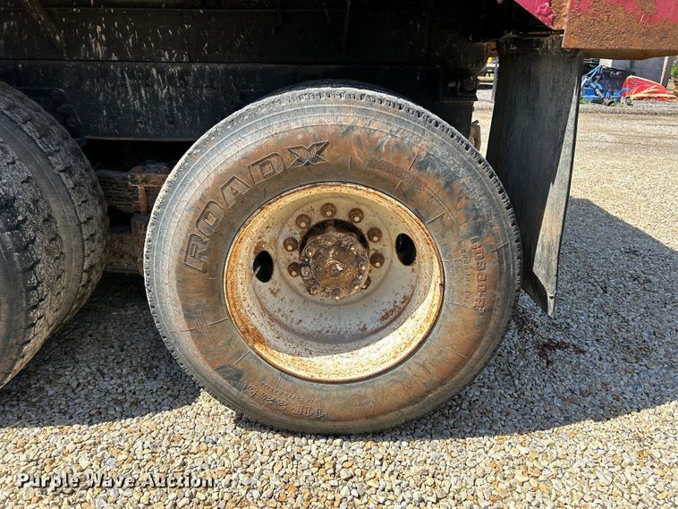 image for item EK4497 2003 International 7400 dump truck