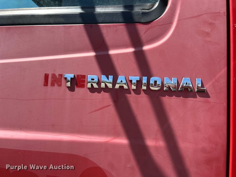 image for item EK4497 2003 International 7400 dump truck