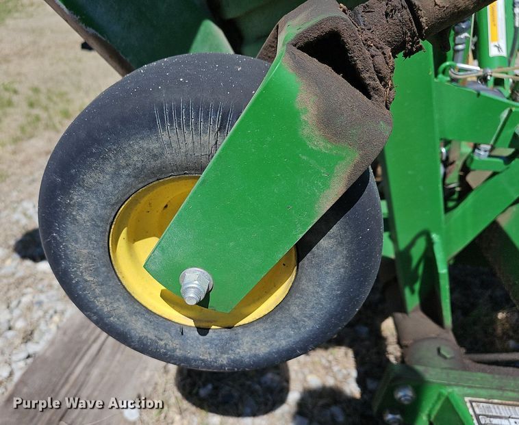 image for item EK5767 John Deere FM2015 batwing finish mower