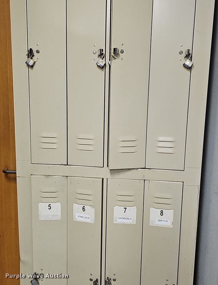 image for item EK5770 (7) locker units