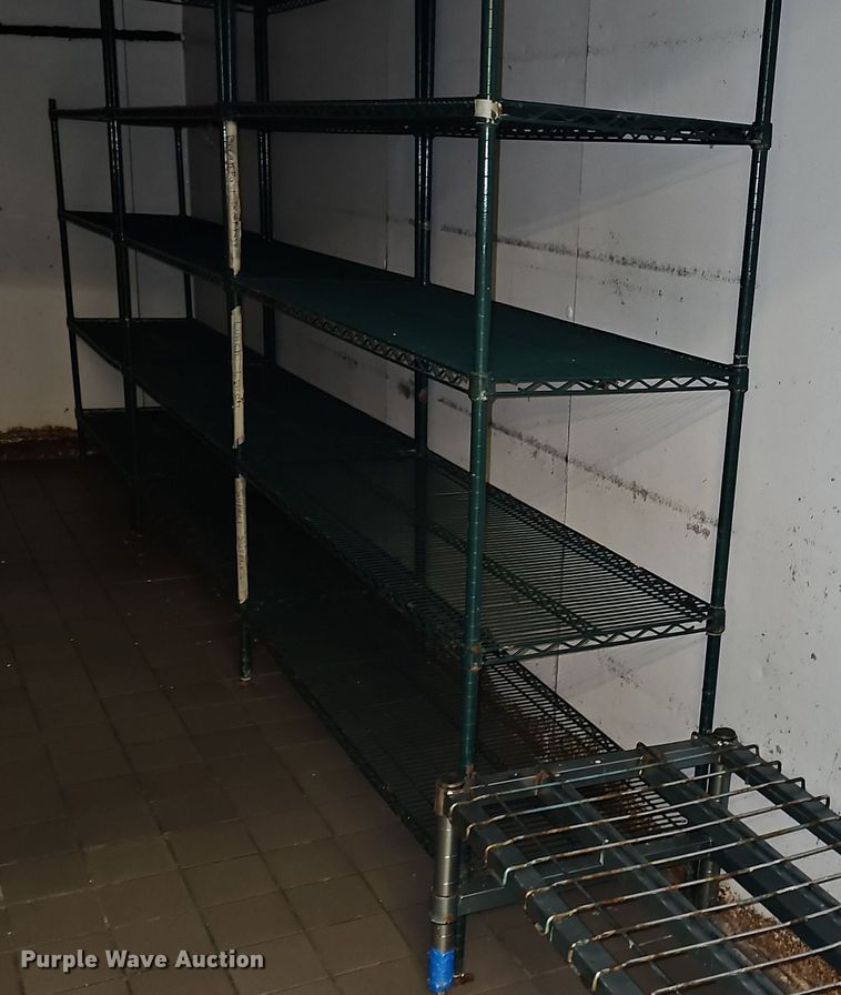 image for item EK5775 (8) metal shelves