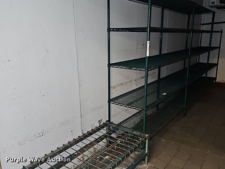 image for item EK5775 (8) metal shelves