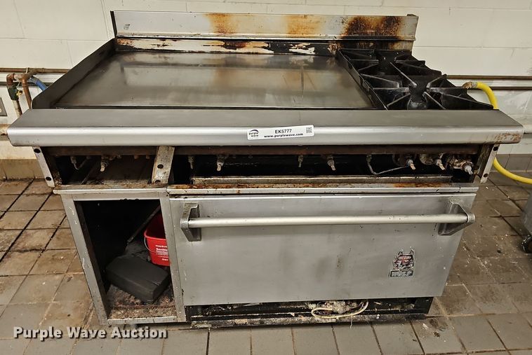 image for item EK5777 Wolf  griddle