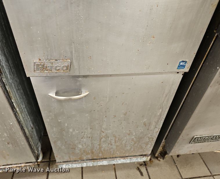 image for item EK5781 (2) Pitco dual fryers