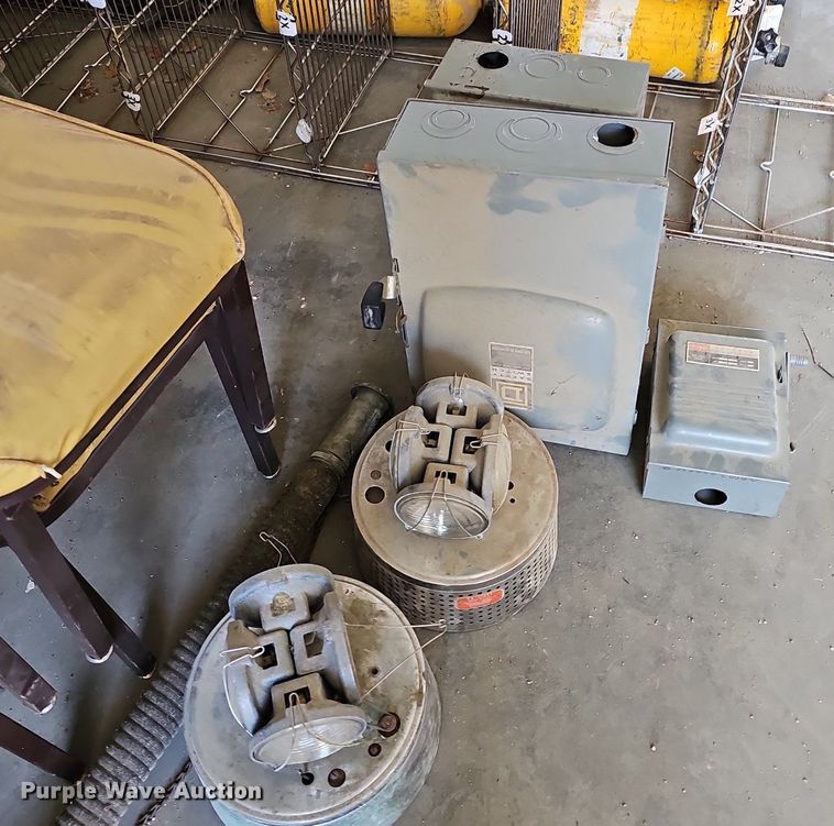 image for item EK5810 Tools