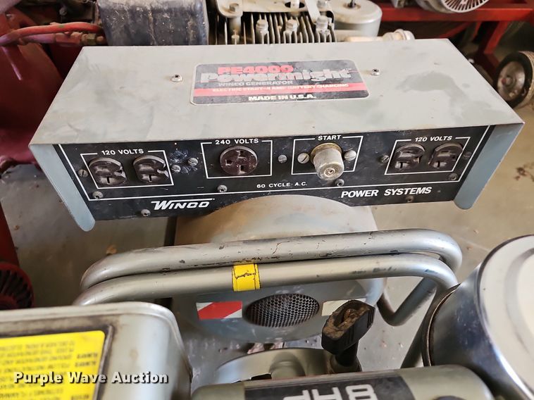 image for item EK5815 (2) Lincoln PE4000 Powermight generators