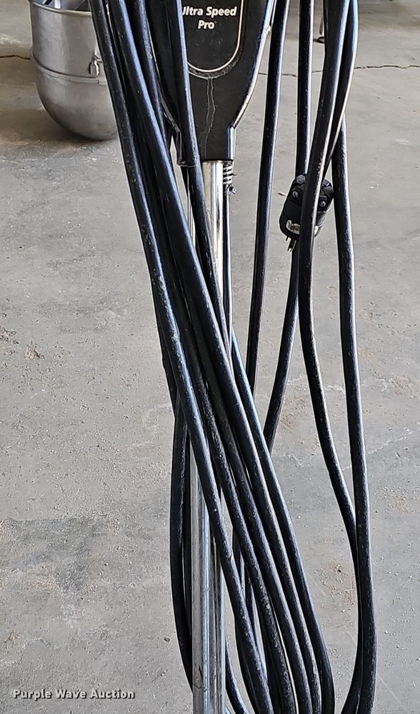 image for item EK5818 Janitorial equipment 