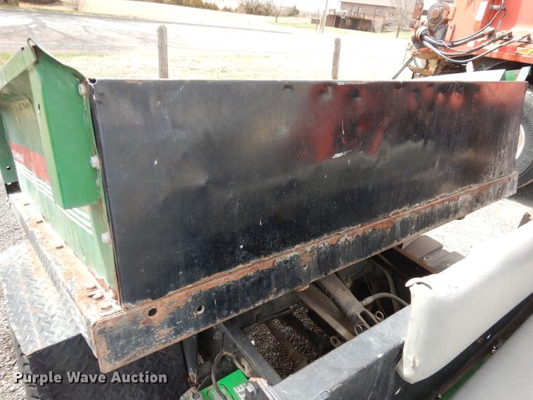 image for item KM9795 1992 Cushman Turf Truckster utility vehicle