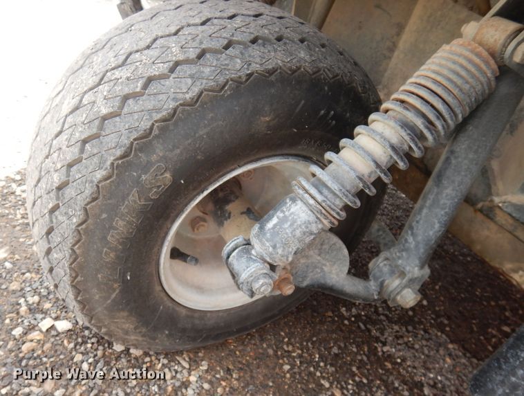 image for item KM9795 1992 Cushman Turf Truckster utility vehicle