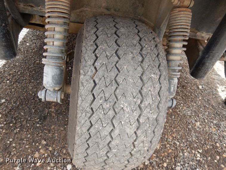 image for item KM9795 1992 Cushman Turf Truckster utility vehicle