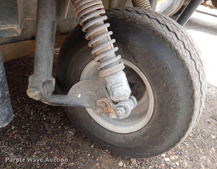 image for item KM9795 1992 Cushman Turf Truckster utility vehicle