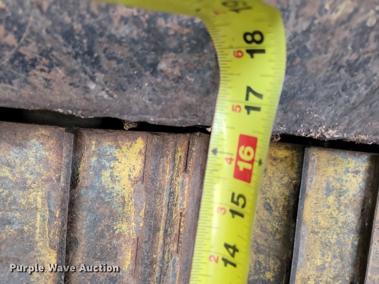 image for item LD9004 1989 Vermeer 1250 wood chipper