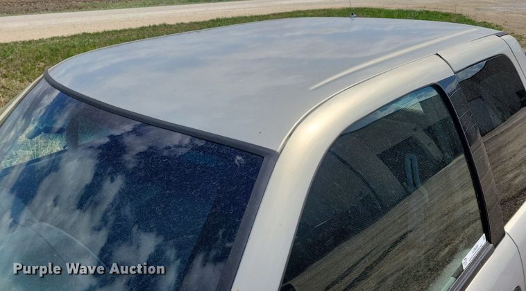 image for item LD9005 1999 Dodge Ram 1500 Quad Cab pickup truck