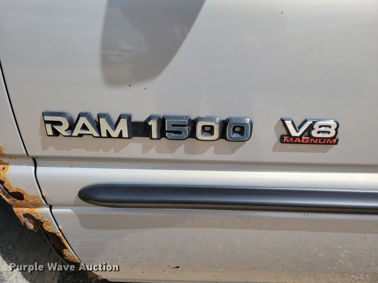 image for item LD9005 1999 Dodge Ram 1500 Quad Cab pickup truck