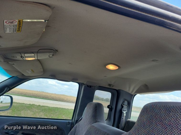 image for item LD9005 1999 Dodge Ram 1500 Quad Cab pickup truck