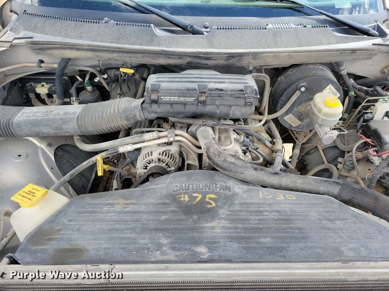 image for item LD9005 1999 Dodge Ram 1500 Quad Cab pickup truck