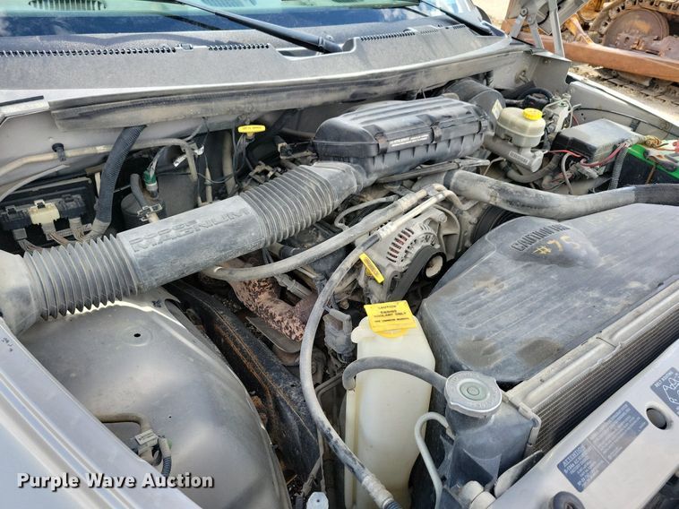 image for item LD9005 1999 Dodge Ram 1500 Quad Cab pickup truck