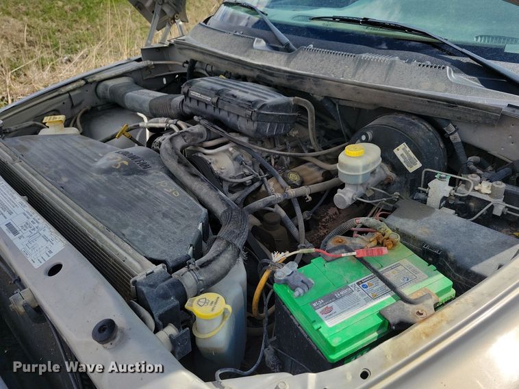 image for item LD9005 1999 Dodge Ram 1500 Quad Cab pickup truck