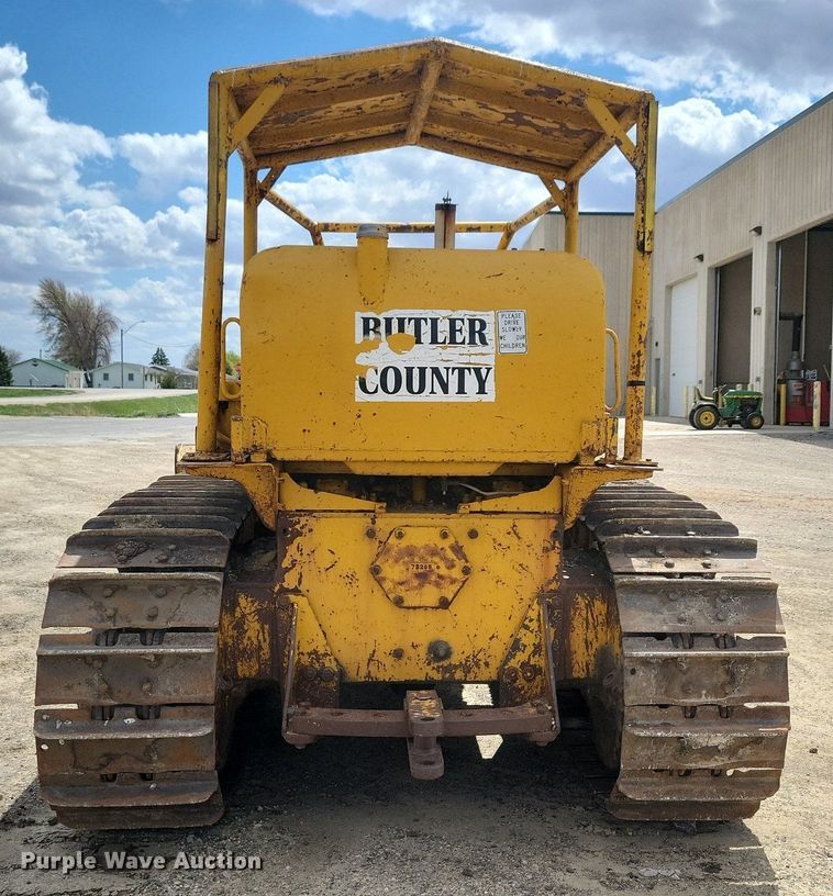 image for item LD9006 Caterpillar  D6 dozer