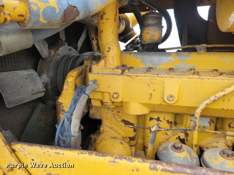 image for item LD9006 Caterpillar  D6 dozer