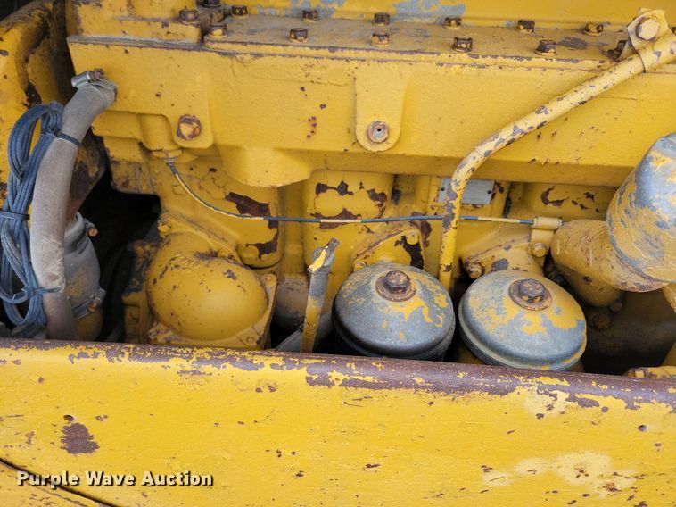 image for item LD9006 Caterpillar  D6 dozer