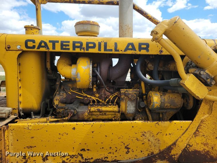 image for item LD9006 Caterpillar  D6 dozer