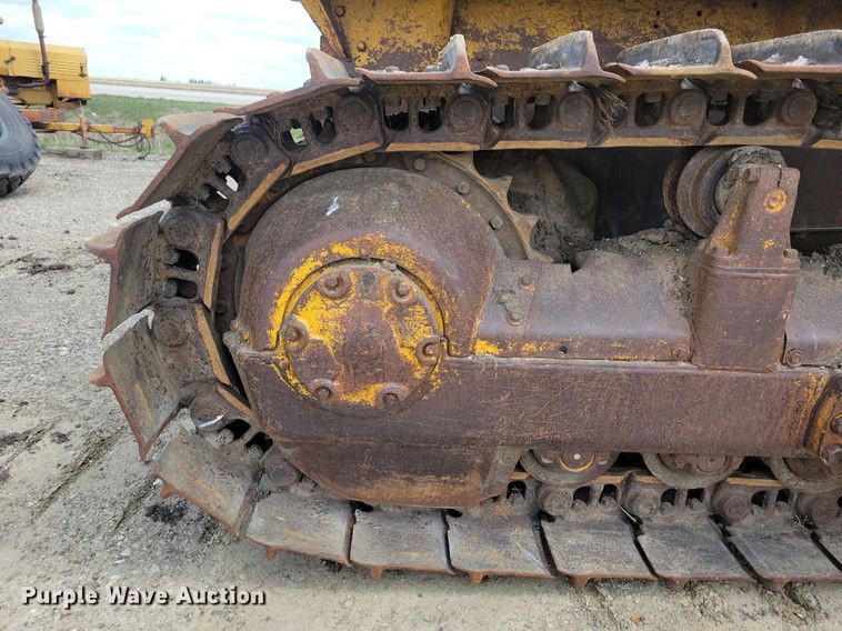 image for item LD9006 Caterpillar  D6 dozer
