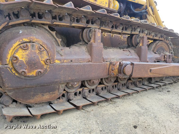 image for item LD9006 Caterpillar  D6 dozer