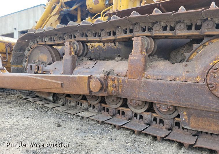 image for item LD9006 Caterpillar  D6 dozer